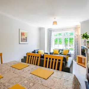 106 - The Townhouse By Shortstays Galway